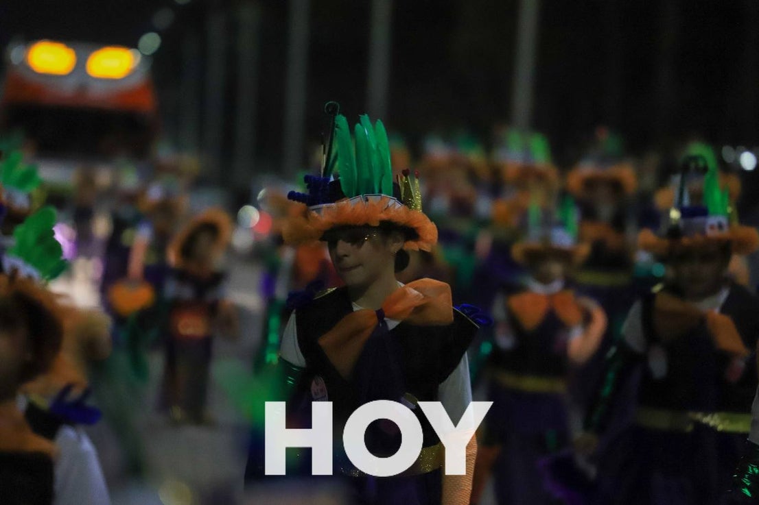El desfile de este sábado contó con quince agrupaciones con un alto nivel. 
