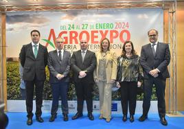 (Izq. a dcha) José Mª Naranjo, José L. Quintana, Facundo Mera, Mercedes Morán, Mª Fernanda Sánchez y Julio Llamas.