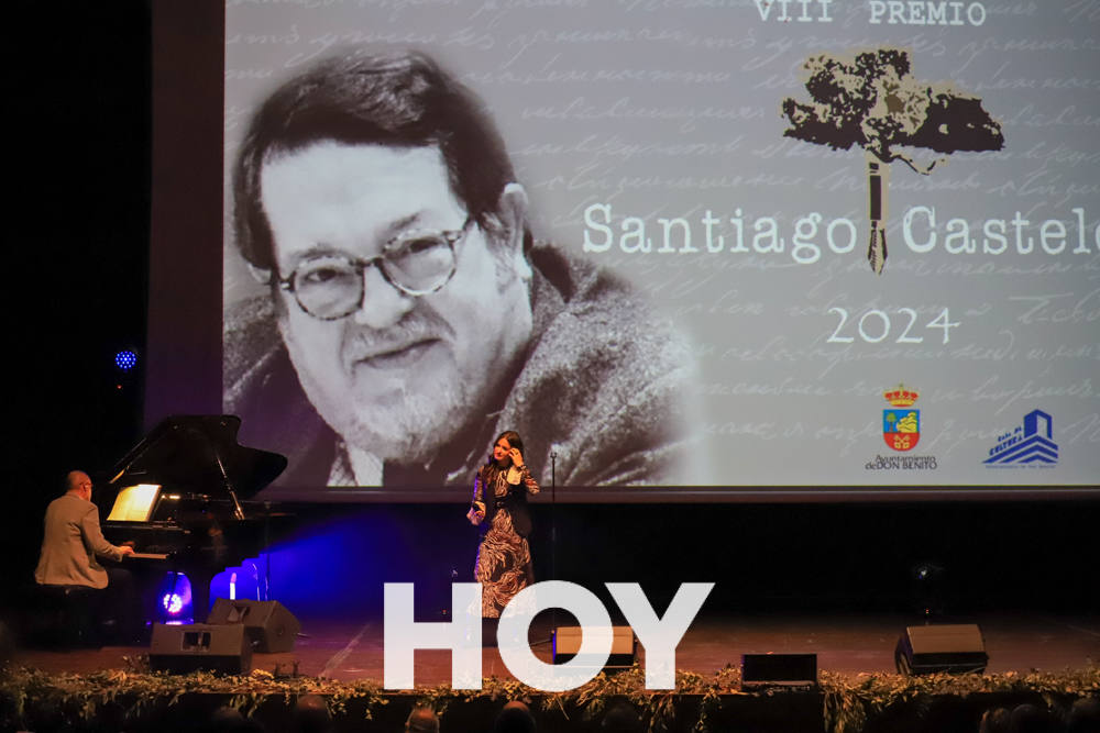 Juan Manuel de Prada recibe el Premio Santiago Castelo