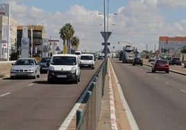 La Junta prevé iniciar en julio las obras del carril bici y acerado entre Don Benito y Villanueva