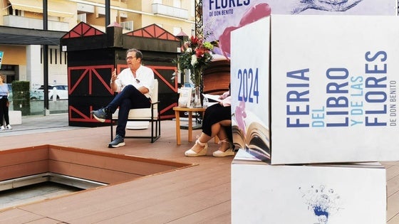 Javier Moro abre la Feria del Libro y de las Flores