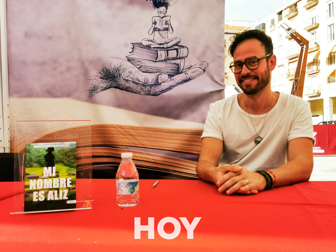 Nieves Herrero y Jesús Sánchez Adalid cierran una intensa Feria del Libro y de las Flores