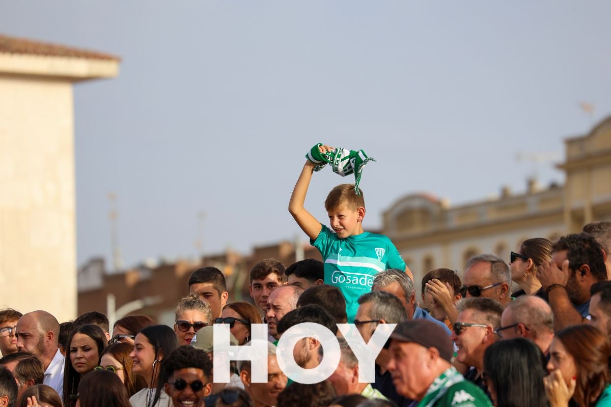 El derbi de las Vegas Altas quedó sin dueño