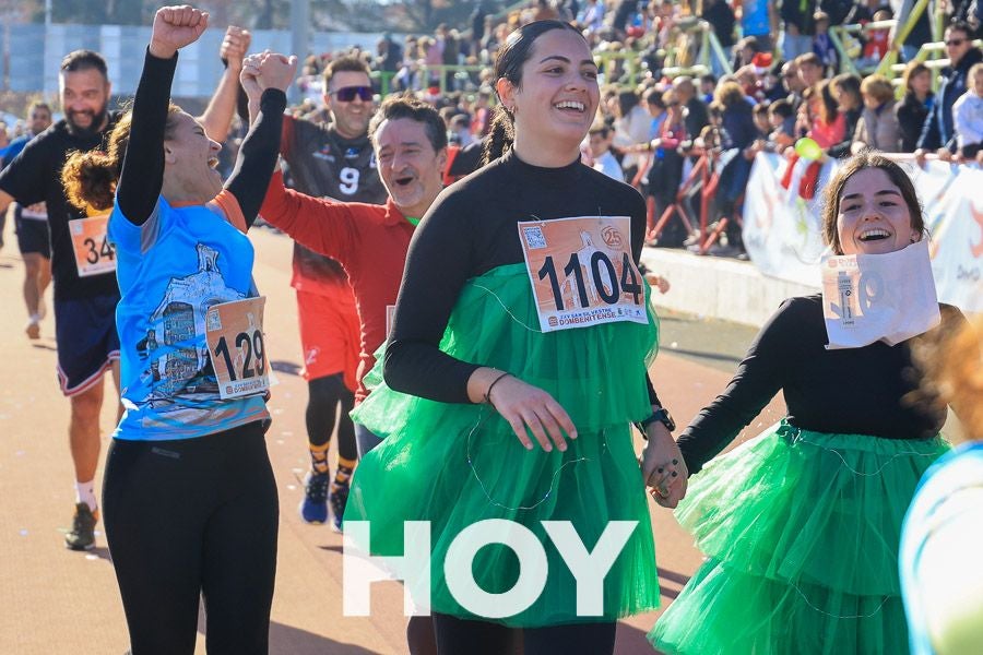 Imágenes de la despedida del año en Don Benito con la San Silvestre