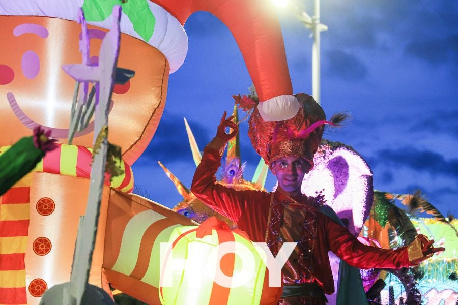 Imágenes de la animada cabalgata de Reyes en Don Benito