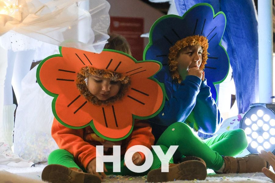 Imágenes de la animada cabalgata de Reyes en Don Benito