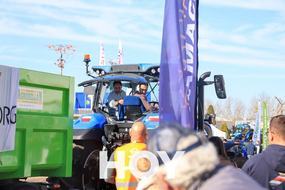 Imágenes: Concurso de Maniobrabilidad con tractor en Agroexpo