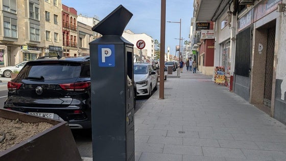 La zona azul vuelve este lunes a aparcamientos de varias calles y plazas