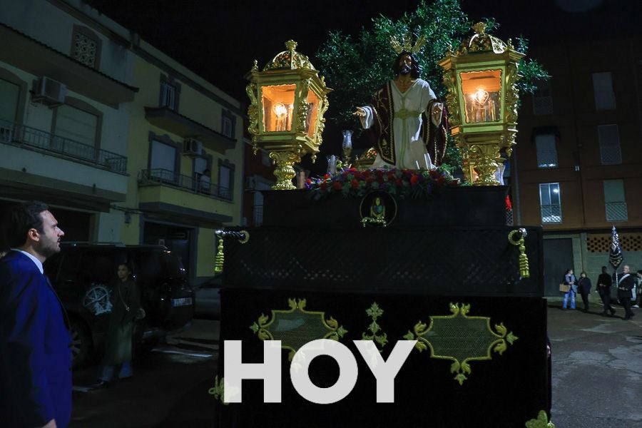Imágenes de las procesiones del Lunes Santo en Don Benito