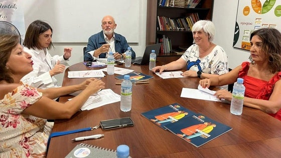Proines elaborará con el Consistorio un plan de prevención del suicidio