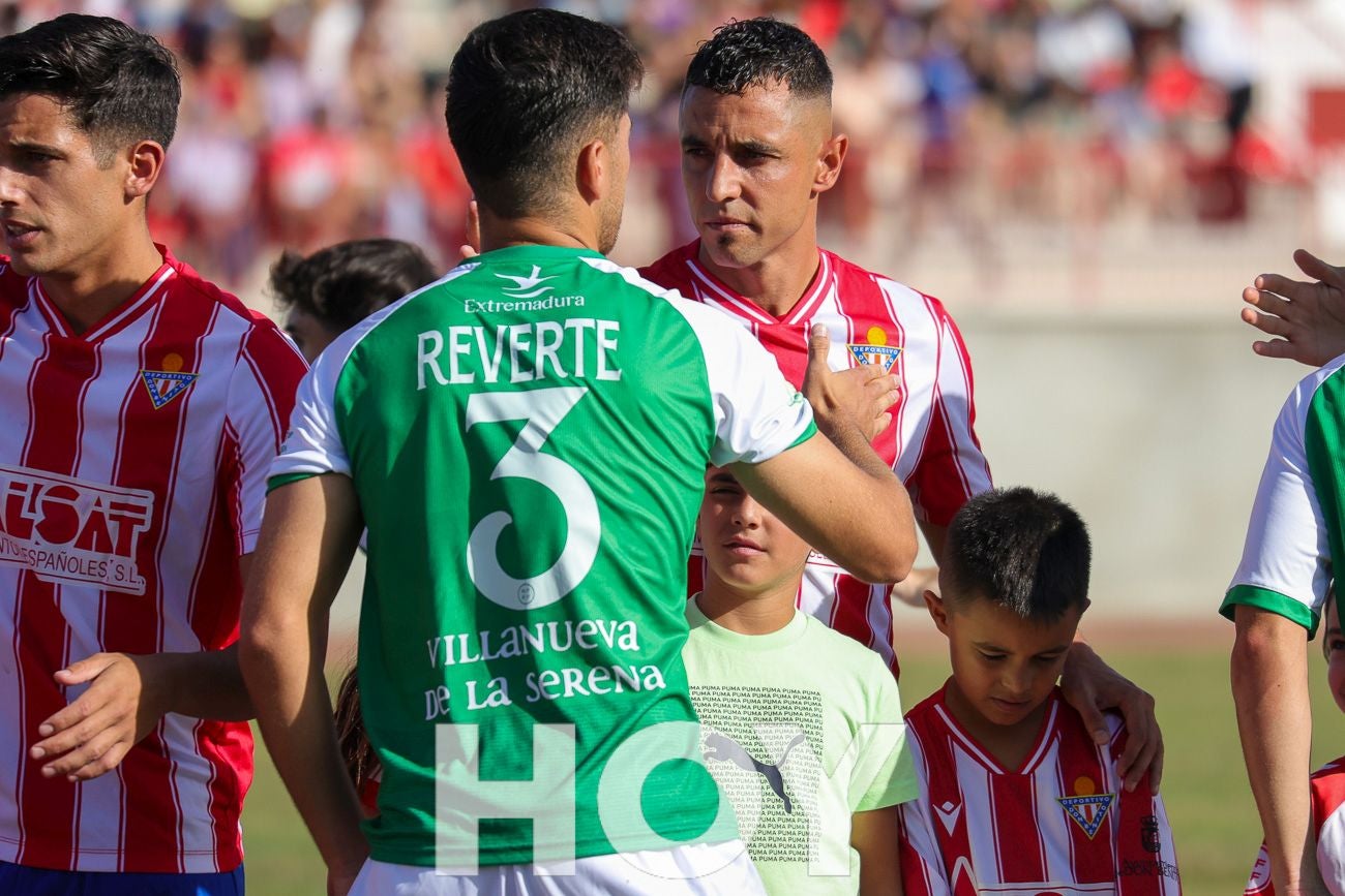 FOTOGRAFÍAS: El Don Benito se lleva el derbi contra el Villanovense