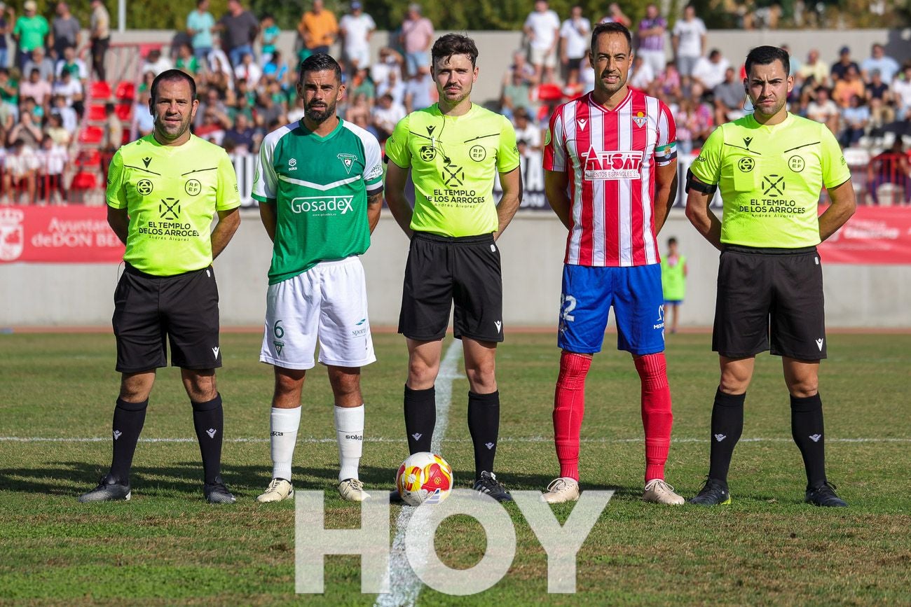 FOTOGRAFÍAS: El Don Benito se lleva el derbi contra el Villanovense
