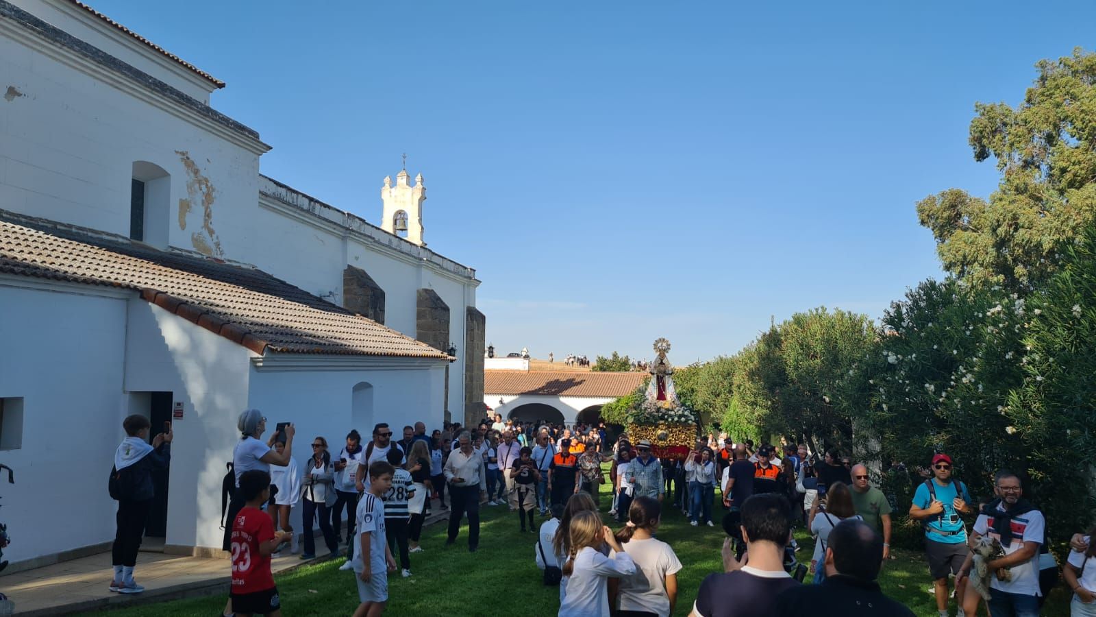 En imágenes: Así fue la despedida a la Virgen de las Cruces