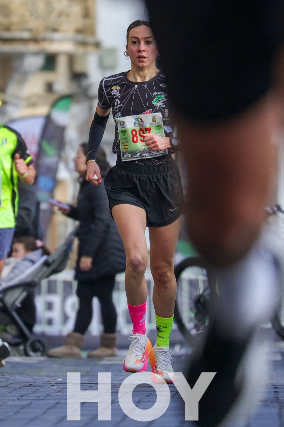 Gran ambiente de atletismo en las calles de Don Benito