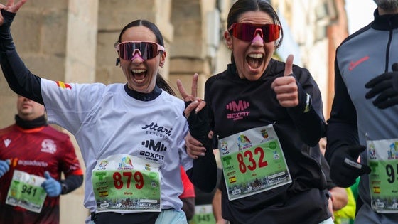 Gran ambiente de atletismo en las calles de Don Benito