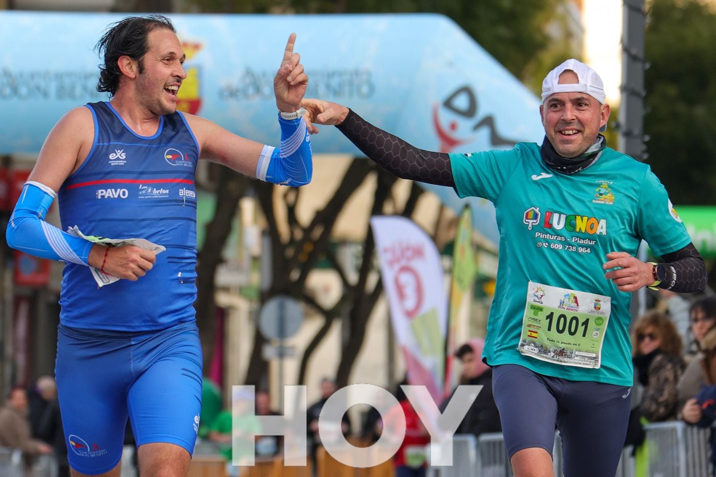 Gran ambiente de atletismo en las calles de Don Benito