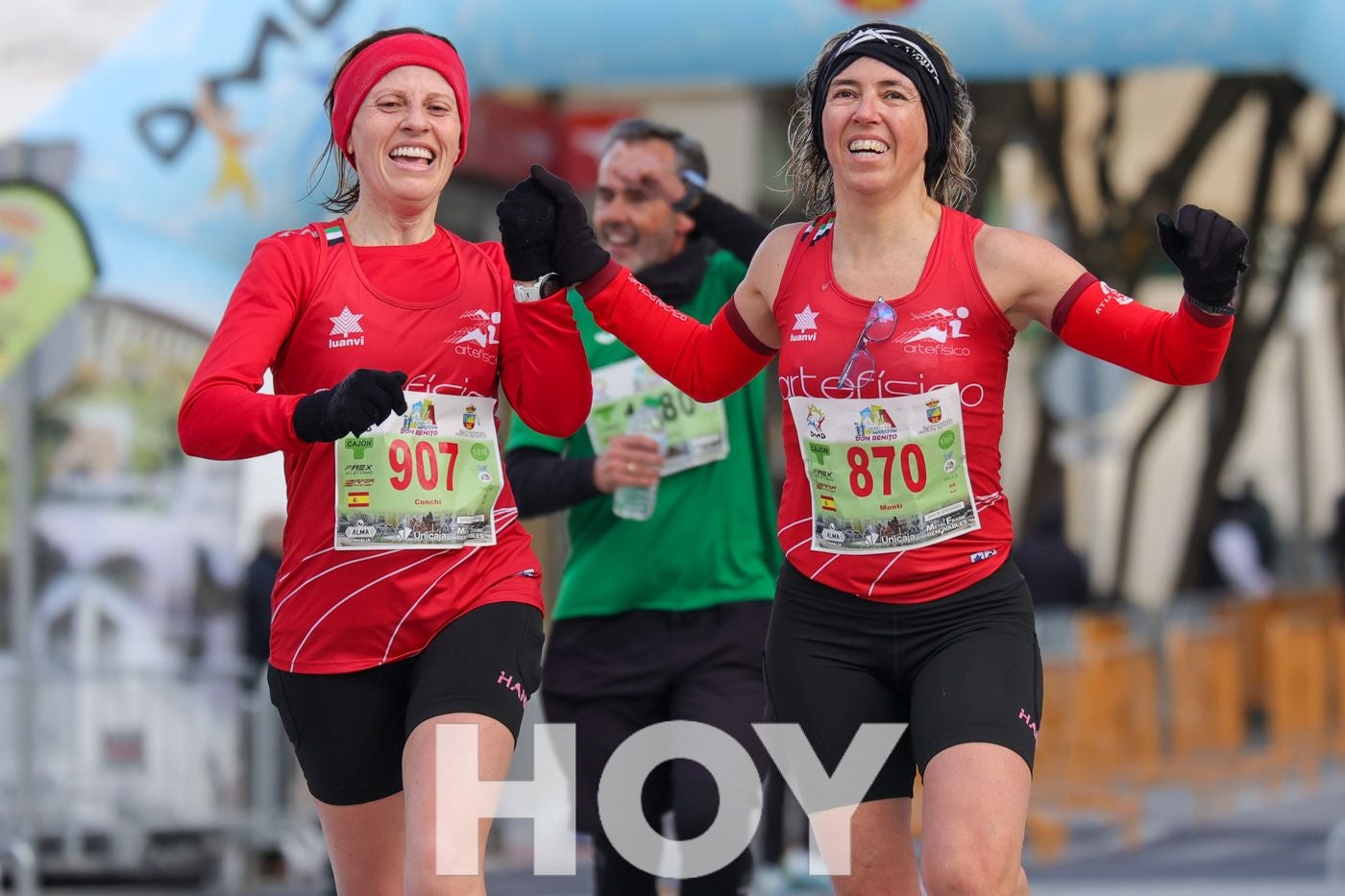 Gran ambiente de atletismo en las calles de Don Benito