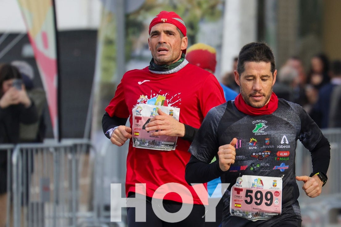 Gran ambiente de atletismo en las calles de Don Benito
