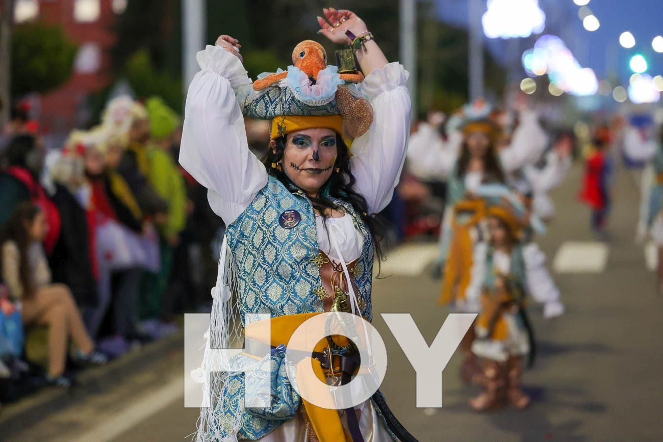Fotos | Desfile de comparsas del Carnaval de Villanueva 2026 (II)