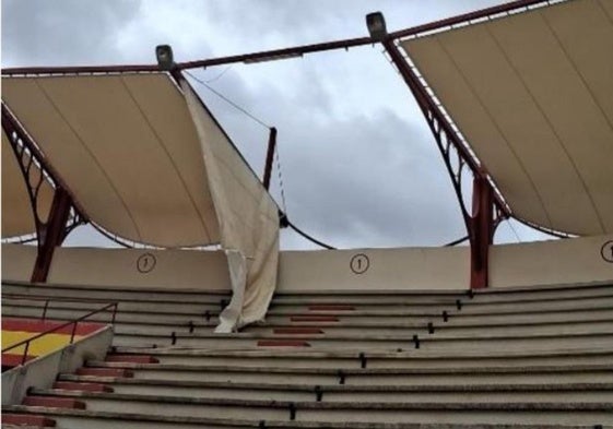 58.000 euros para sustituir las lonas de la plaza de toros