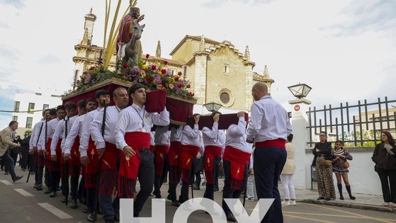 Imágenes del Domingo de Ramos y el Lunes Santo en Don Benito