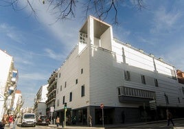 El Ayuntamiento destina 40.000 euros a renovar libros de la biblioteca