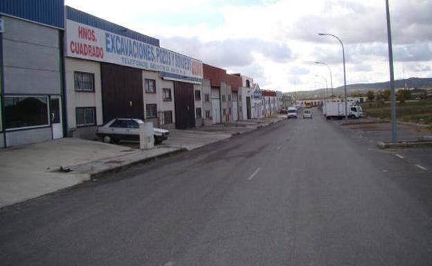El PSOE acusa a la alcaldesa de «falsedades» en relación al suministro eléctrico del Polígono Industrial