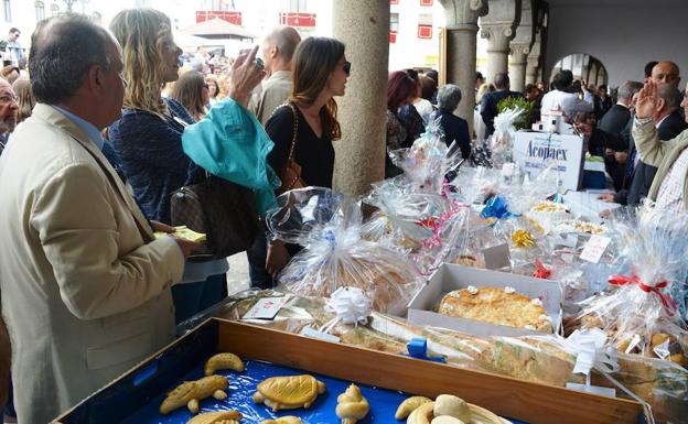 Subasta de tableros electorales