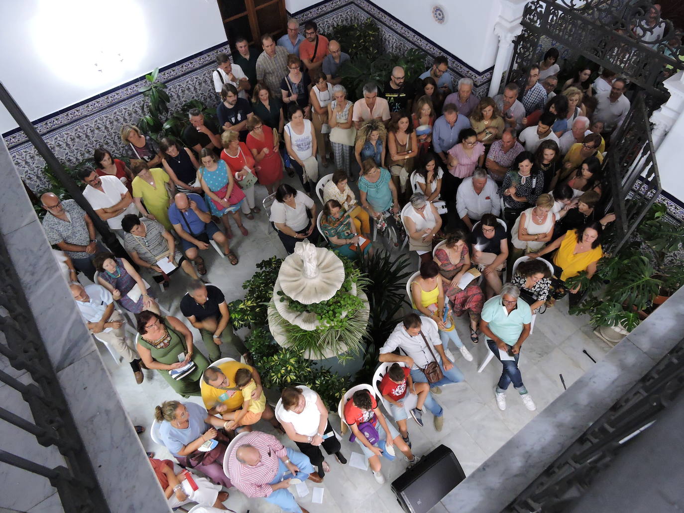 100 fotos sobre todas las actividades de la noche en blanco frexnense.