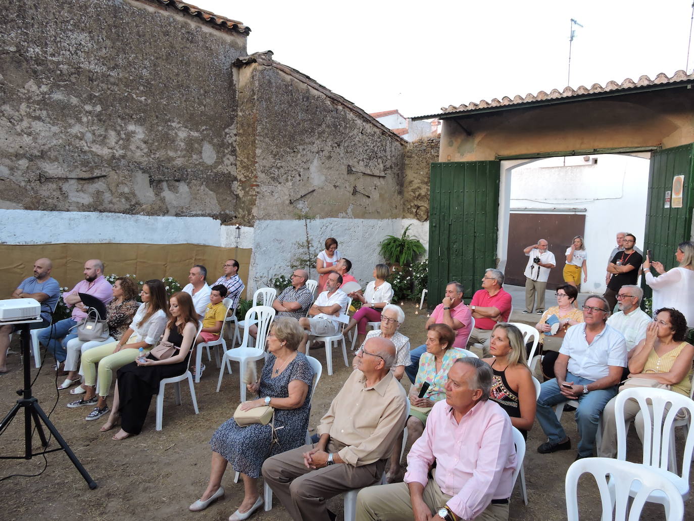 100 fotos sobre todas las actividades de la noche en blanco frexnense.
