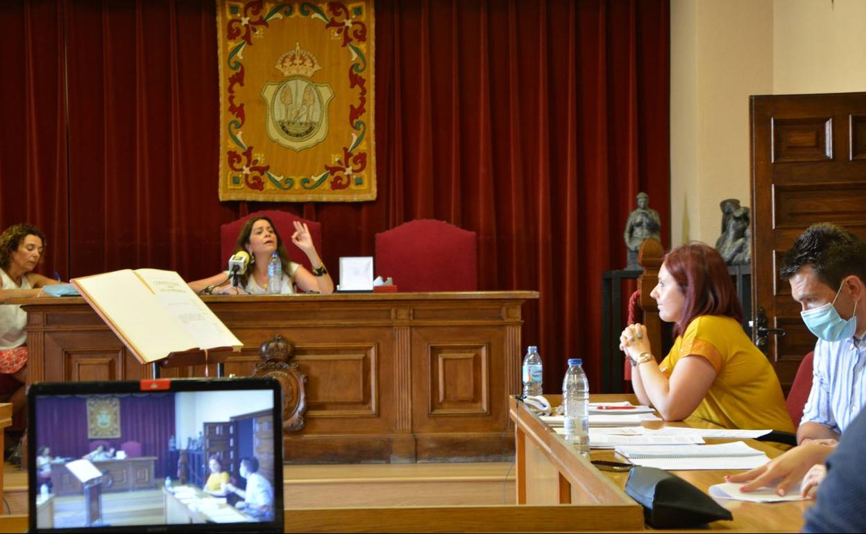 Tensión en el Consistorio
