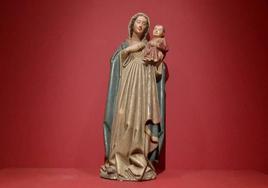 Escultura 'Virgen con niño', una de las piezas invitadas.