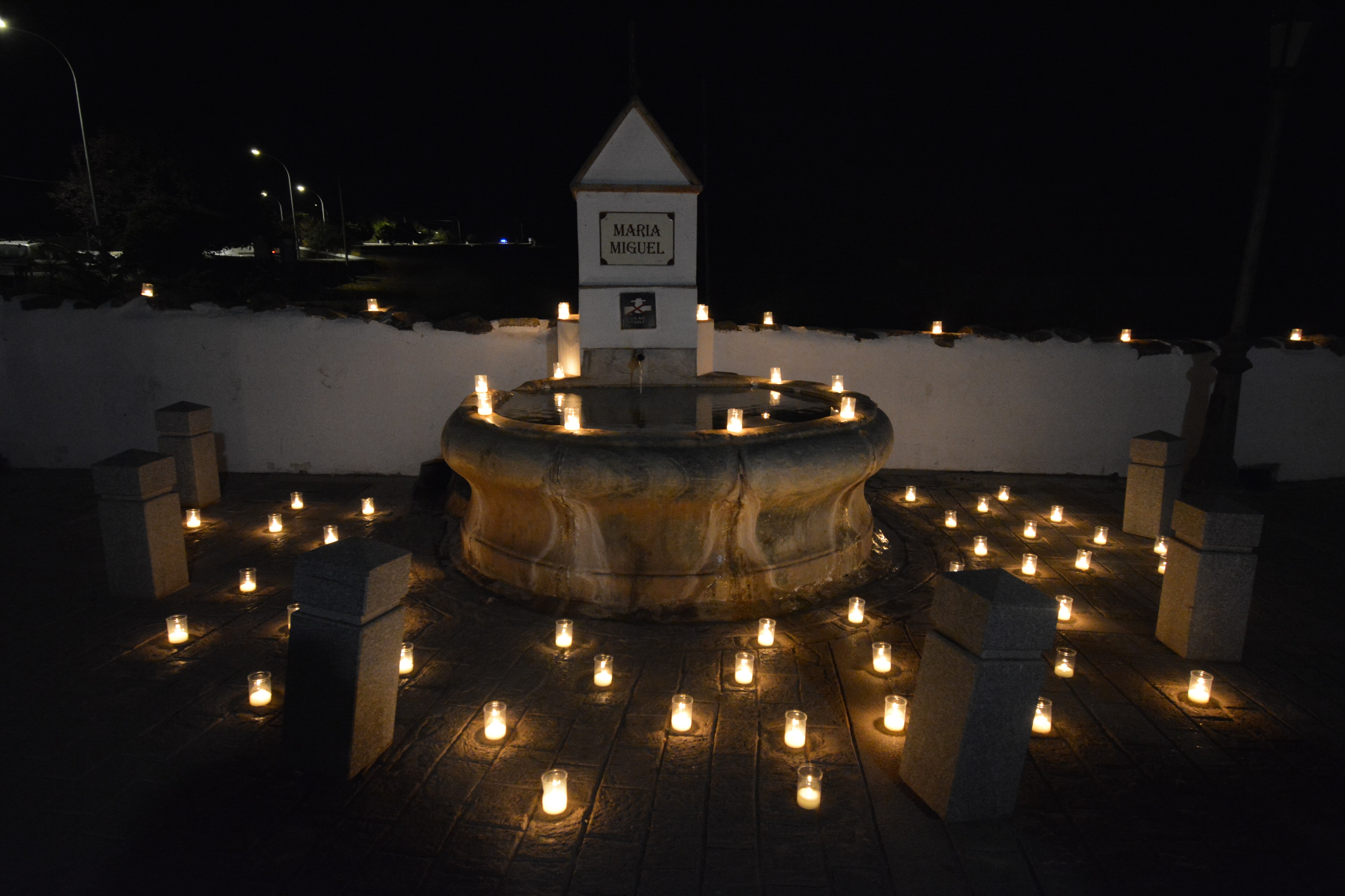 Fregenal brilló durante la Noche en Blanco con más de 6.000 velas