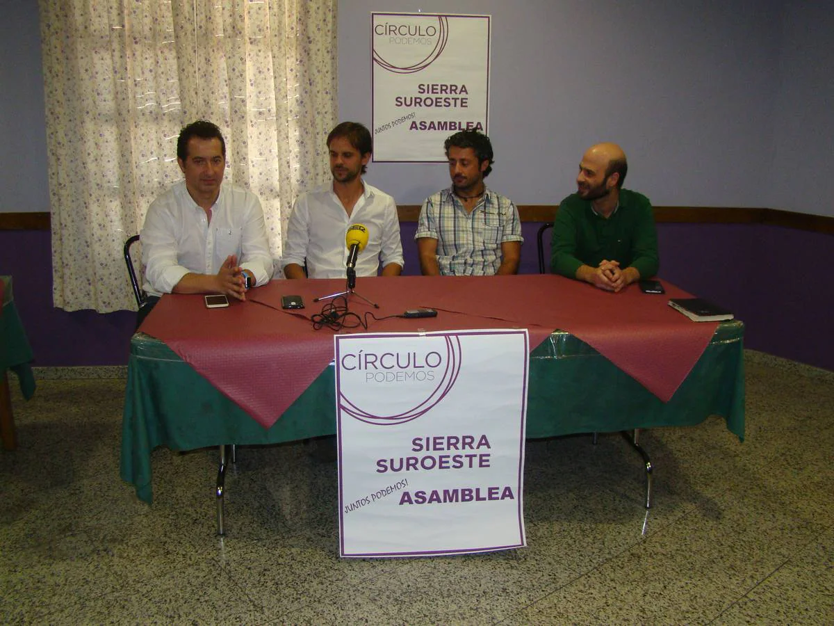 Álvaro Jaén y Eugenio Romero visitan el Círculo Sierra Suroeste