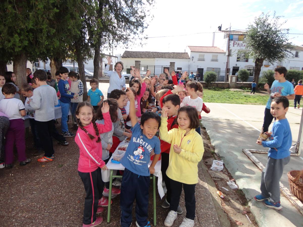 El CEIP Arias Montano celebró los 'Tosantos'