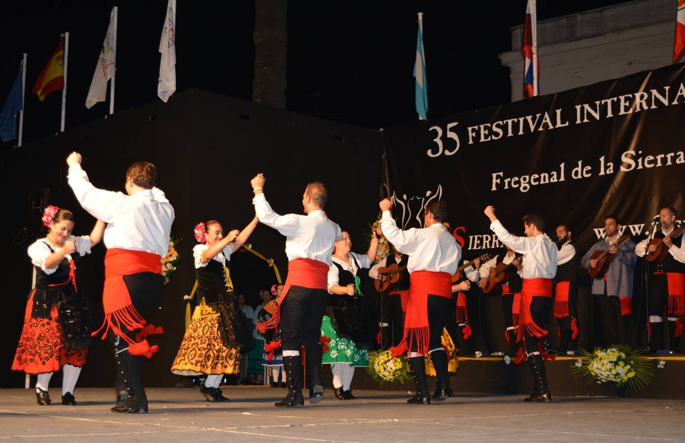 ‘La Besana’ cumplió con buen nivel en la gala nocturna de Festisierra