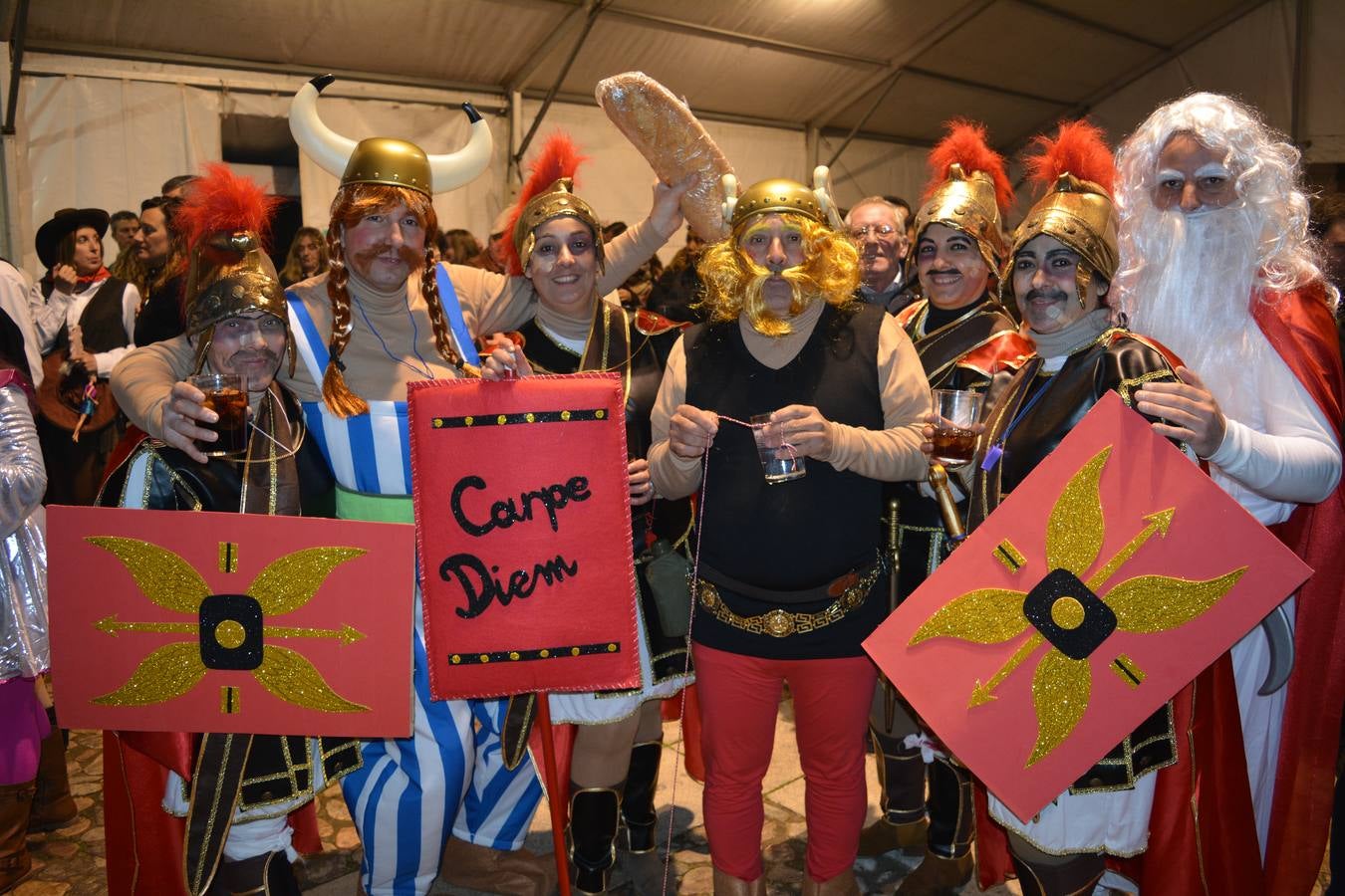 El grupo Carpe Diem se alzó con el primer premio en la modalidad de grupos de máscaras. 