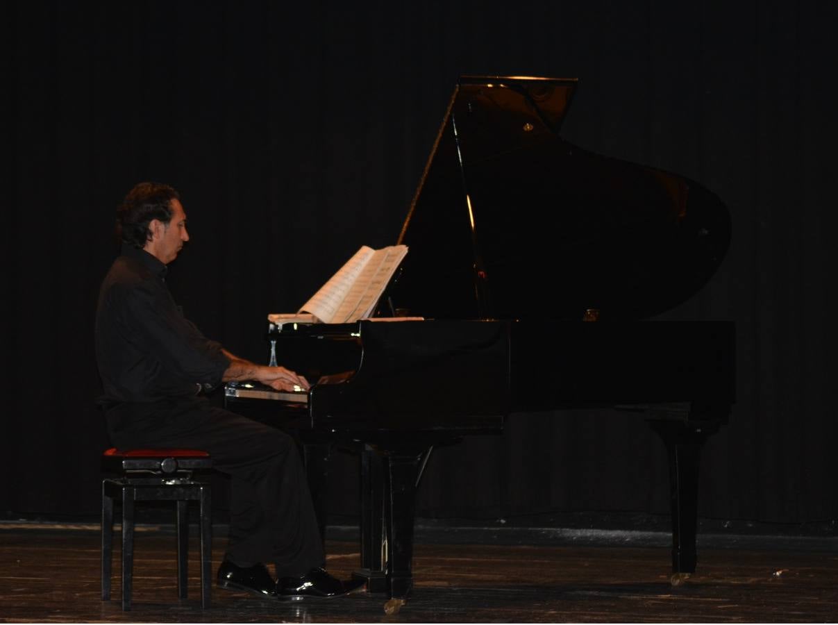 Concierto didáctico de piano a cargo de Luis Fernando C. Macías