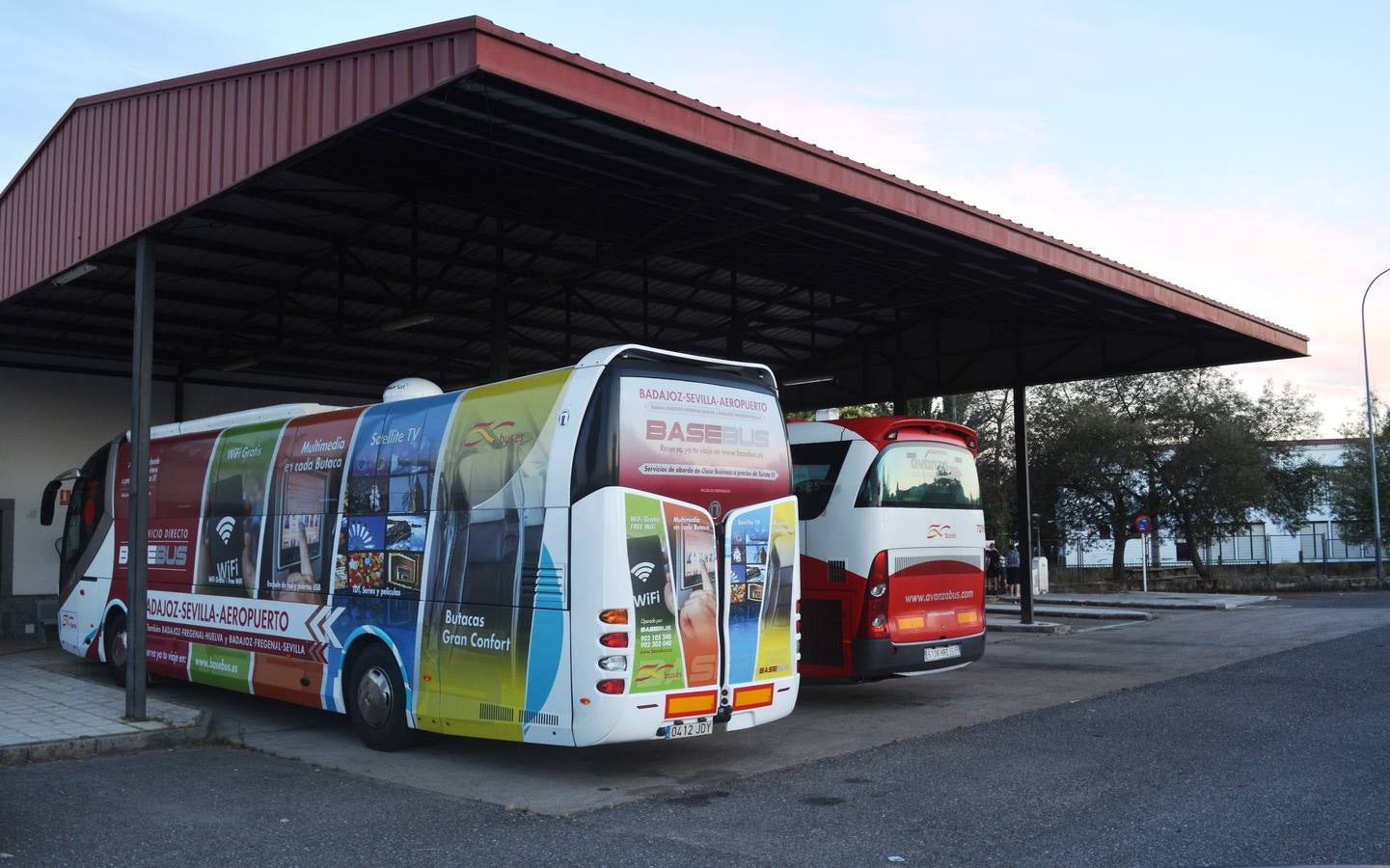 BASEBUS anuncia novedades en los horarios con Badajoz, Sevilla y Huelva a partir del próximo 24 de julio