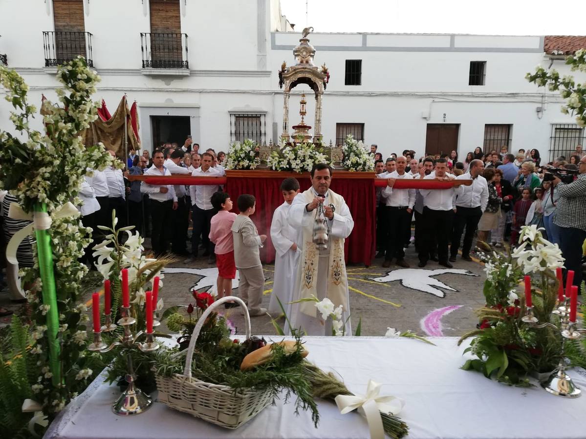 Imagen del paso de la procesión del CORPUS CHRISTI por Santa Catalina. 