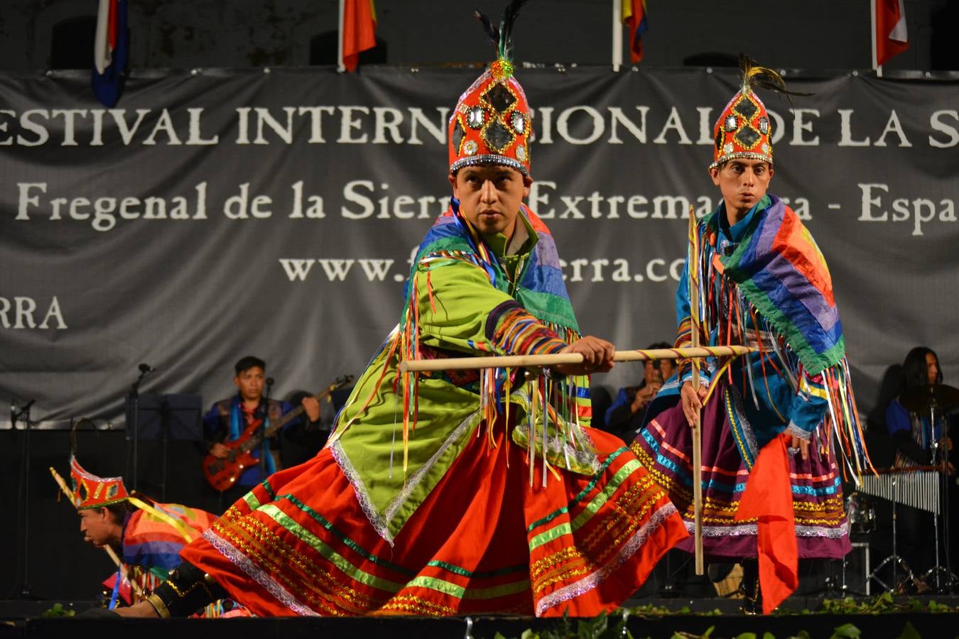 Color y alegría desde América hasta España