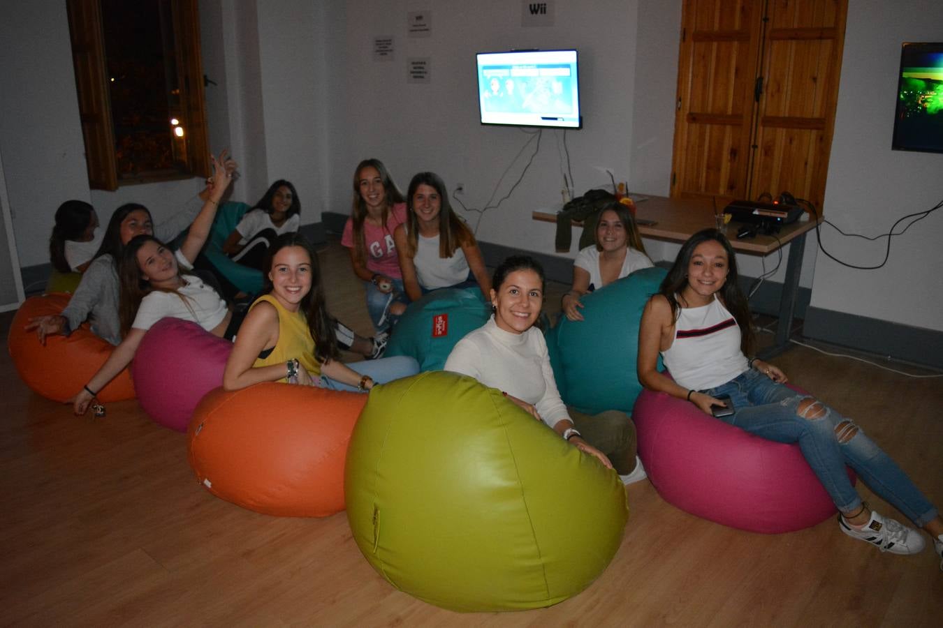 Regresan los primeros jóvenes al Espacio de Creación Joven