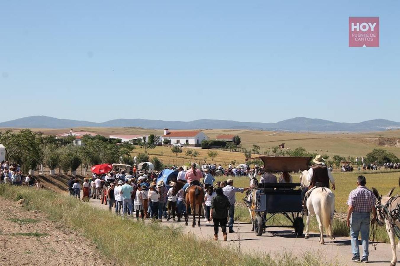 Cientos de romeros partieron ayer en este caminar, en una jornada en las que les acompañó el buen tiempo
