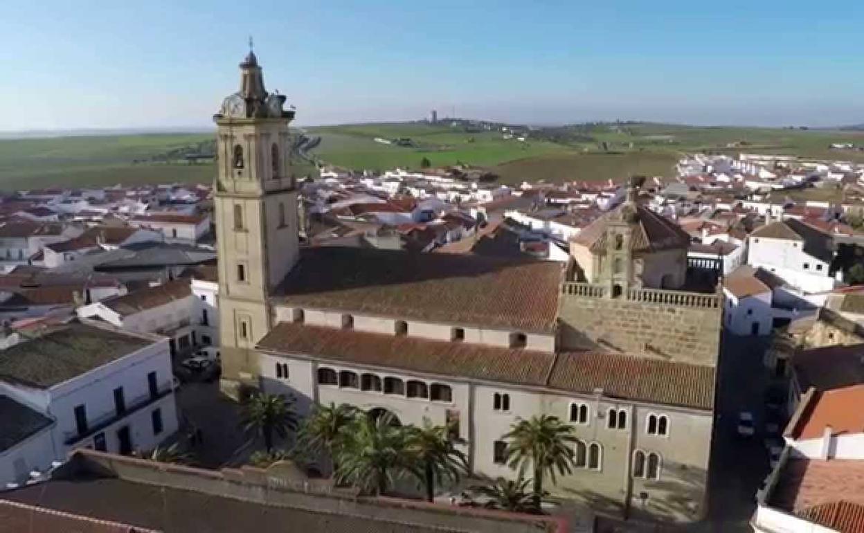 Vista de la localidad de Fuente de Cantos 