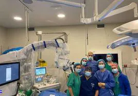 El SES dota al Hospital de Llerena de un nuevo microscopio quirúrgico