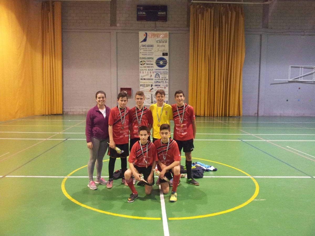 Finaliza el campeonato infantil de fútbol sala de Navidad