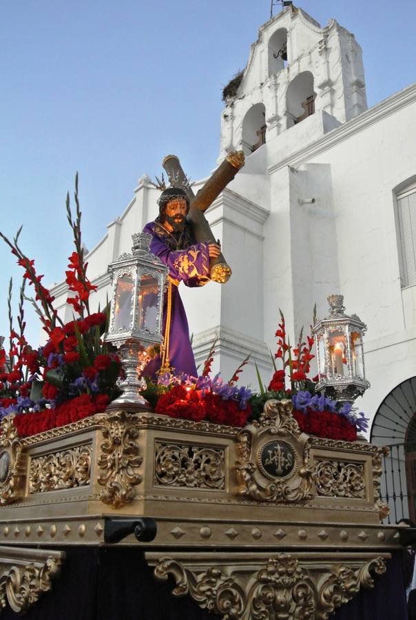 La Hermandad de Jesús Nazareno presenta su nuevo estandarte el día 19