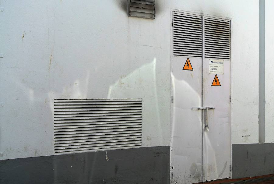 Endesa trata de solucionar los cortes de luz en la población