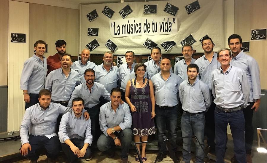 Integrandes del grupo Decantos. 
