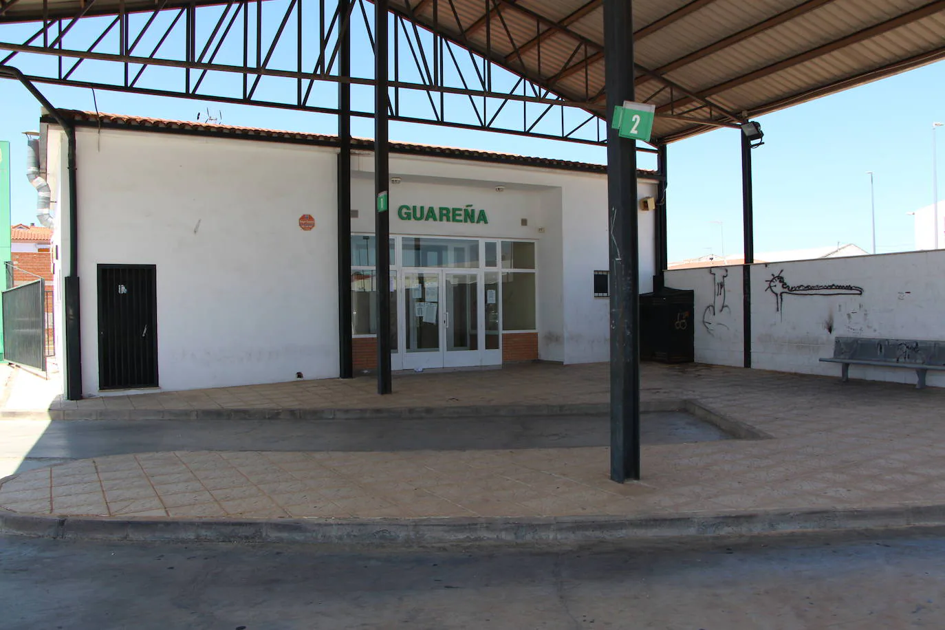 Estación de autobuses de Guareña.